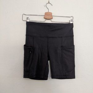 Athleta Bike Cycing Shorts Pockets Phones Compression Athletic